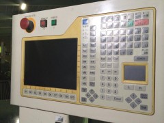 【Sold out】ワイヤー放電加工機/三菱電機/FA20VM/2003年の写真04 【Sold out】ワイヤー放電加工機/三菱電機/FA20VM/2003年の写真04