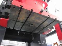【Sold out】プレス機/アマダ/TPL200/2012年の写真03 【Sold out】プレス機/アマダ/TPL200/2012年の写真03