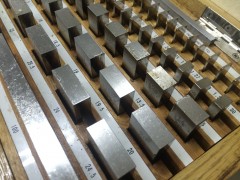 【Sold out】黒田精工/ブロックゲージセット/0.005-100の写真02 【Sold out】黒田精工/ブロックゲージセット/0.005-100の写真02