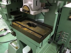 【中古機械】高速プレス/81025/ISIS/1985年製の写真02 【中古機械】高速プレス/81025/ISIS/1985年製の写真02