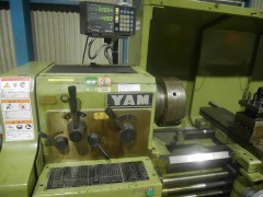 【中古機械】 汎用旋盤/CL48125/YAM/1998の写真02 【中古機械】 汎用旋盤/CL48125/YAM/1998の写真02
