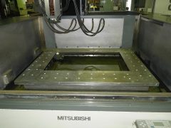 【Sold out】ワイヤー放電加工機/FA-30VM/三菱電機/2005年式の写真03 【Sold out】ワイヤー放電加工機/FA-30VM/三菱電機/2005年式の写真03