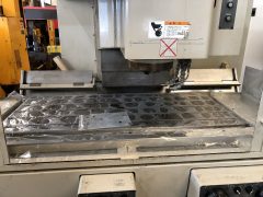 【中古機械案内】立型マシニングセンター/大隈豊和/MILLAC611V/2000の写真03 【中古機械案内】立型マシニングセンター/大隈豊和/MILLAC611V/2000の写真03