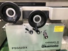 【中古機械】平面研削盤 / 岡本工作機械製作所 /PSG-52DX / 2014年の写真05 【中古機械】平面研削盤 / 岡本工作機械製作所 /PSG-52DX / 2014年の写真05