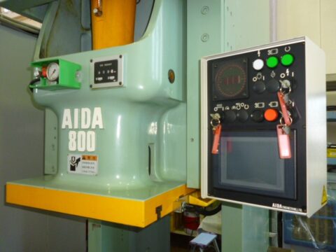 【中古プレス機】80Tプレス／アイダ／NC1-800(2)E／2012年の写真04