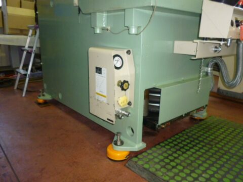 【中古プレス機】80Tプレス／アイダ／NC1-800(2)E／2012年の写真07